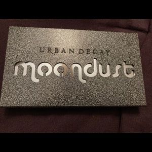 Urban decay moon dust eyeshadow palette